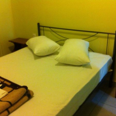 Zeus Hostel Athene Buitenkant foto