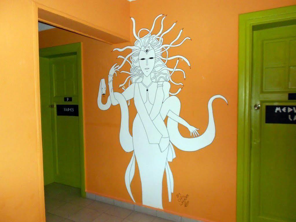 Zeus Hostel Athene Buitenkant foto
