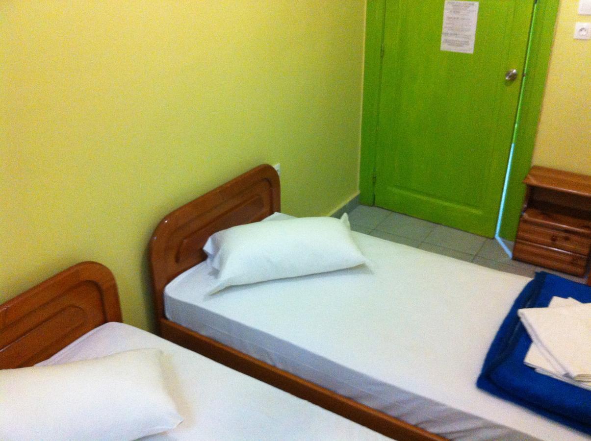 Zeus Hostel Athene Buitenkant foto