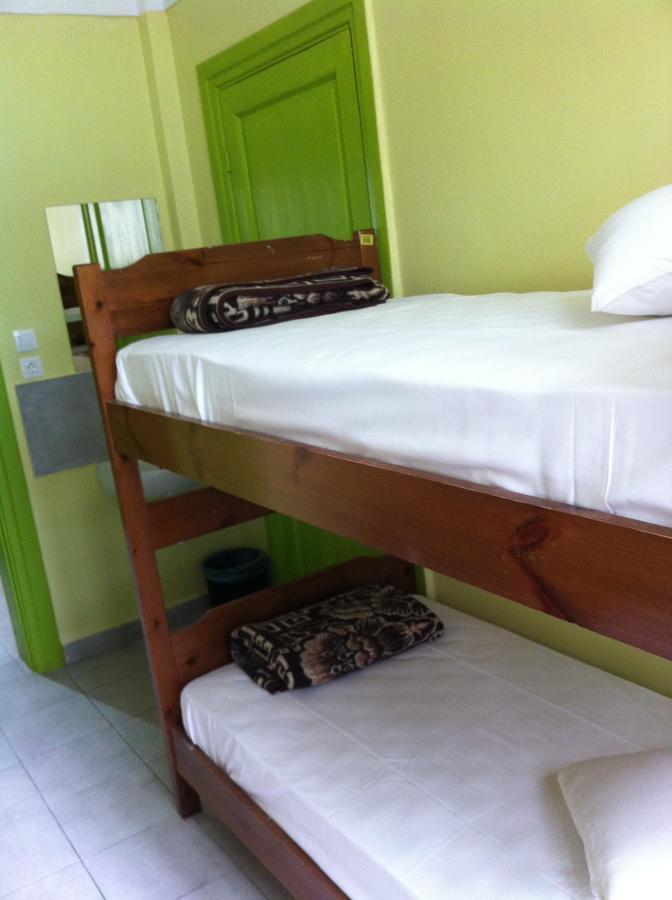 Zeus Hostel Athene Buitenkant foto