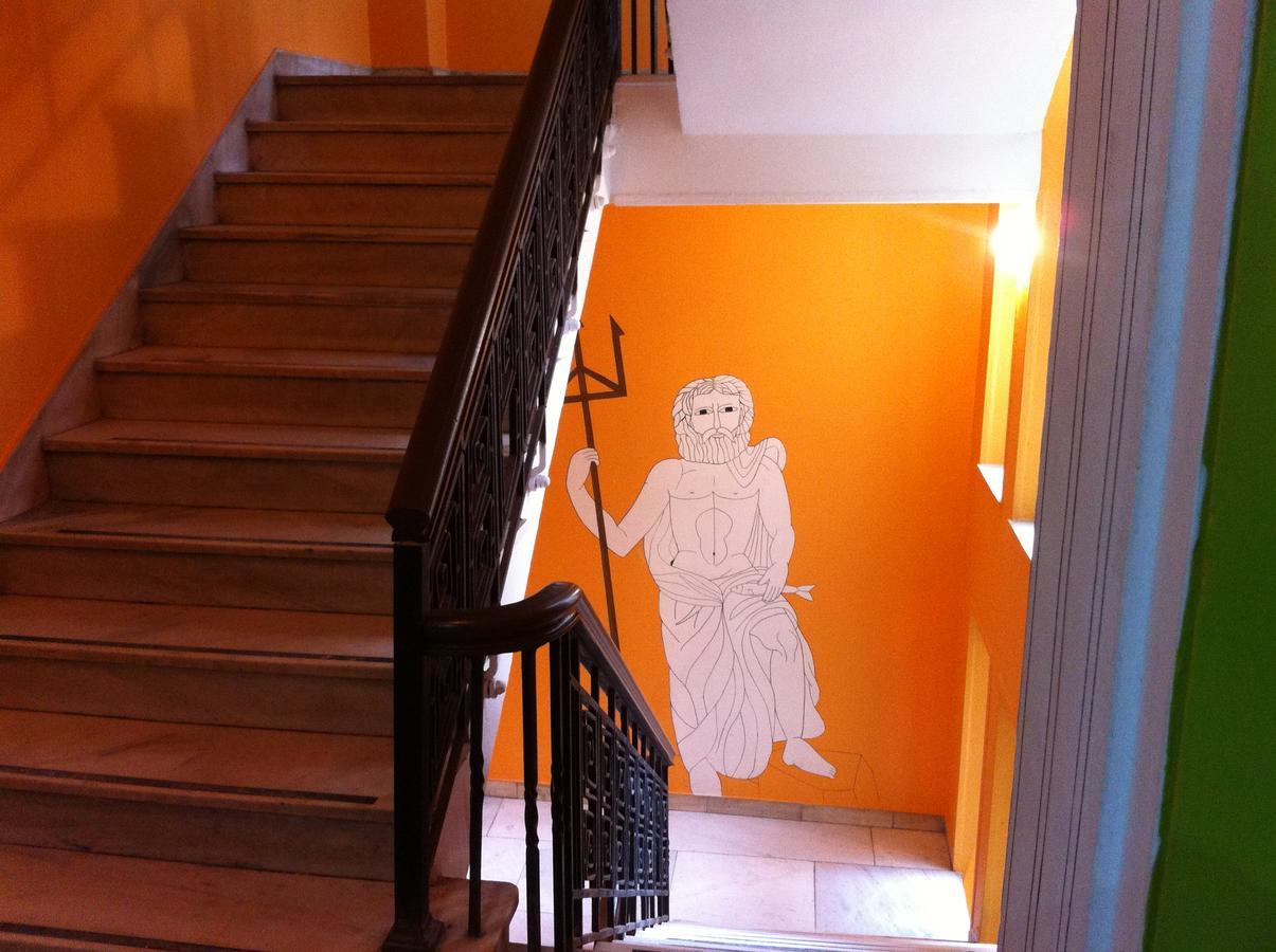 Zeus Hostel Athene Buitenkant foto